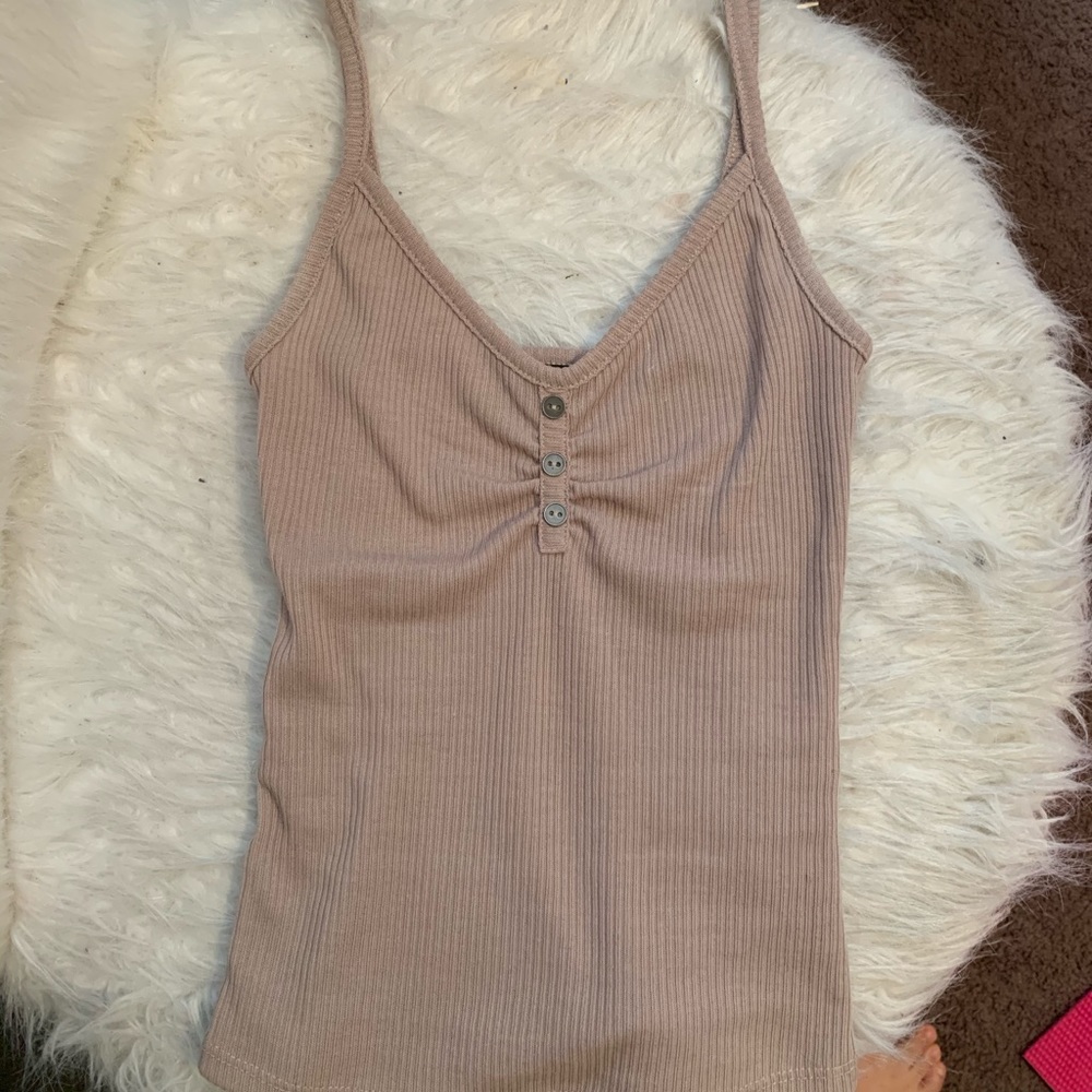 Nude tank top 🐚